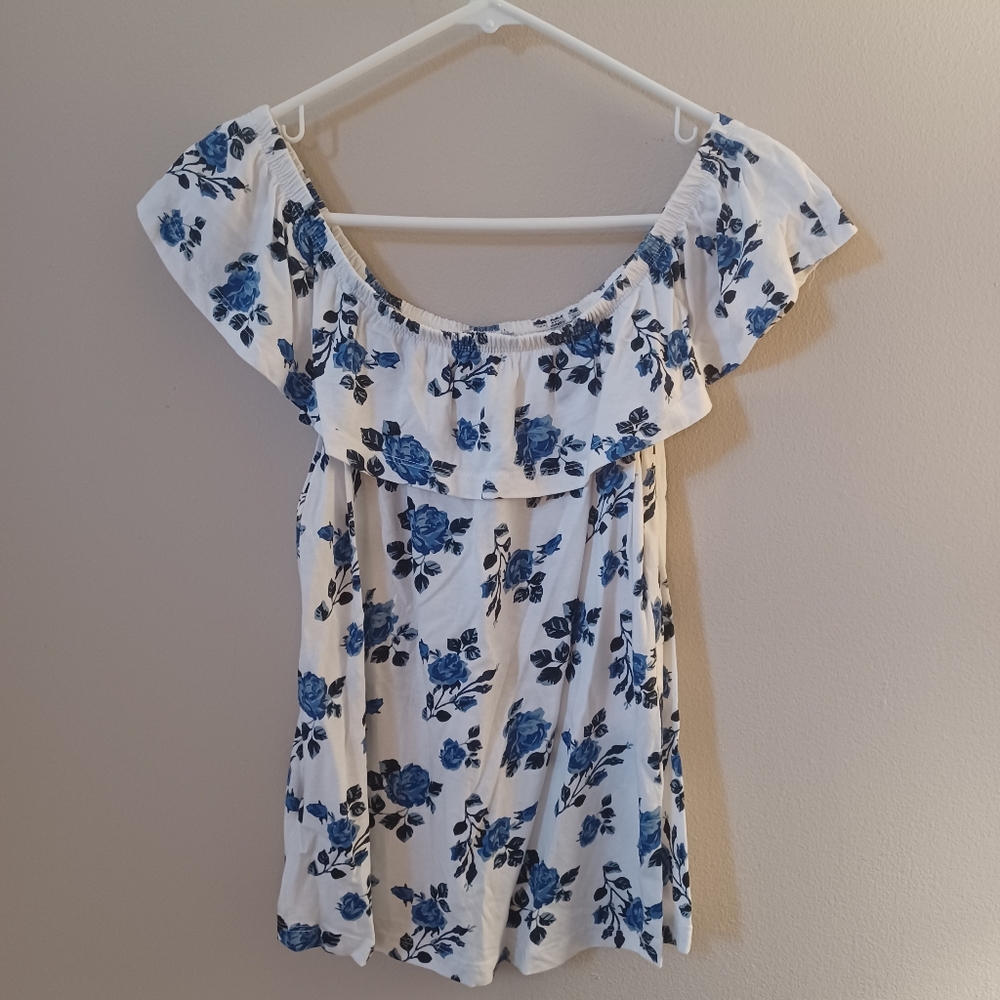 Off the shoulder top - Picture 2 of 3